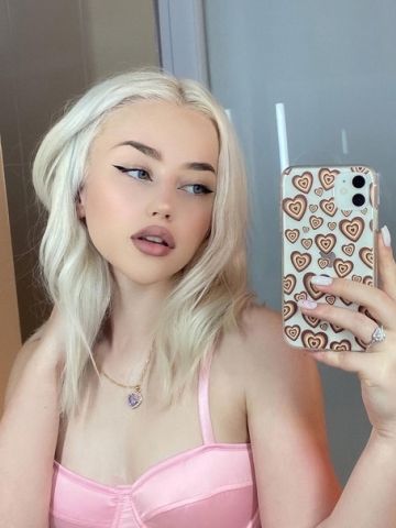 Людмила Сексуальная Брюнетка